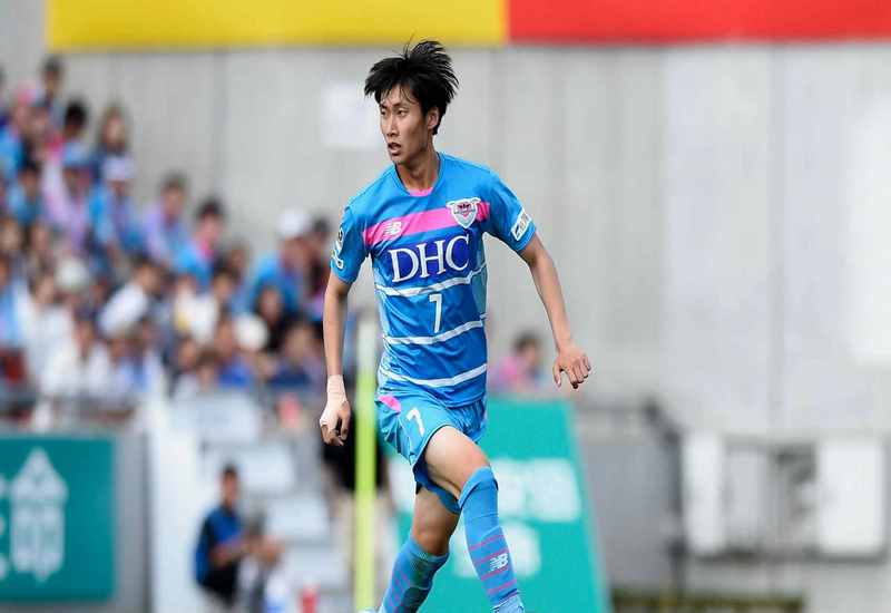 Daichi Kamada là một cầu thủ bóng đá chuyên nghiệp người Nhật Bản