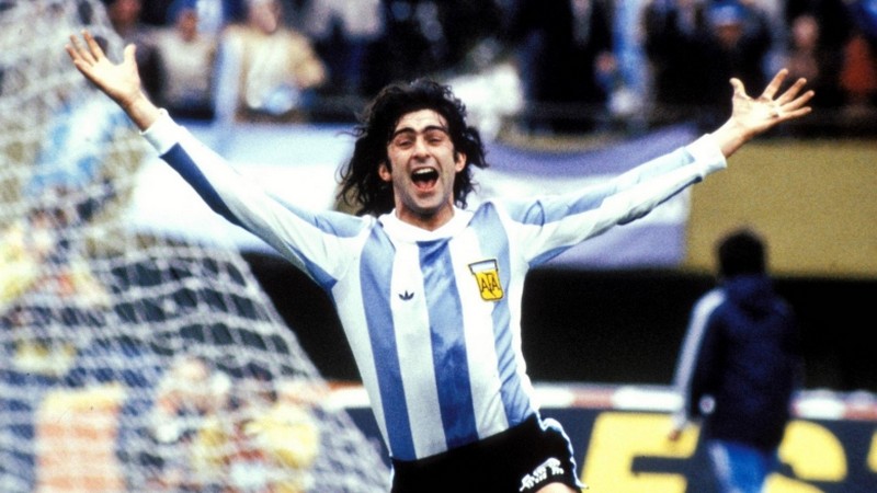 Mario Kempes là tiền đạo Argentina mang về chức vô địch đầu tiên cho đội tuyển này