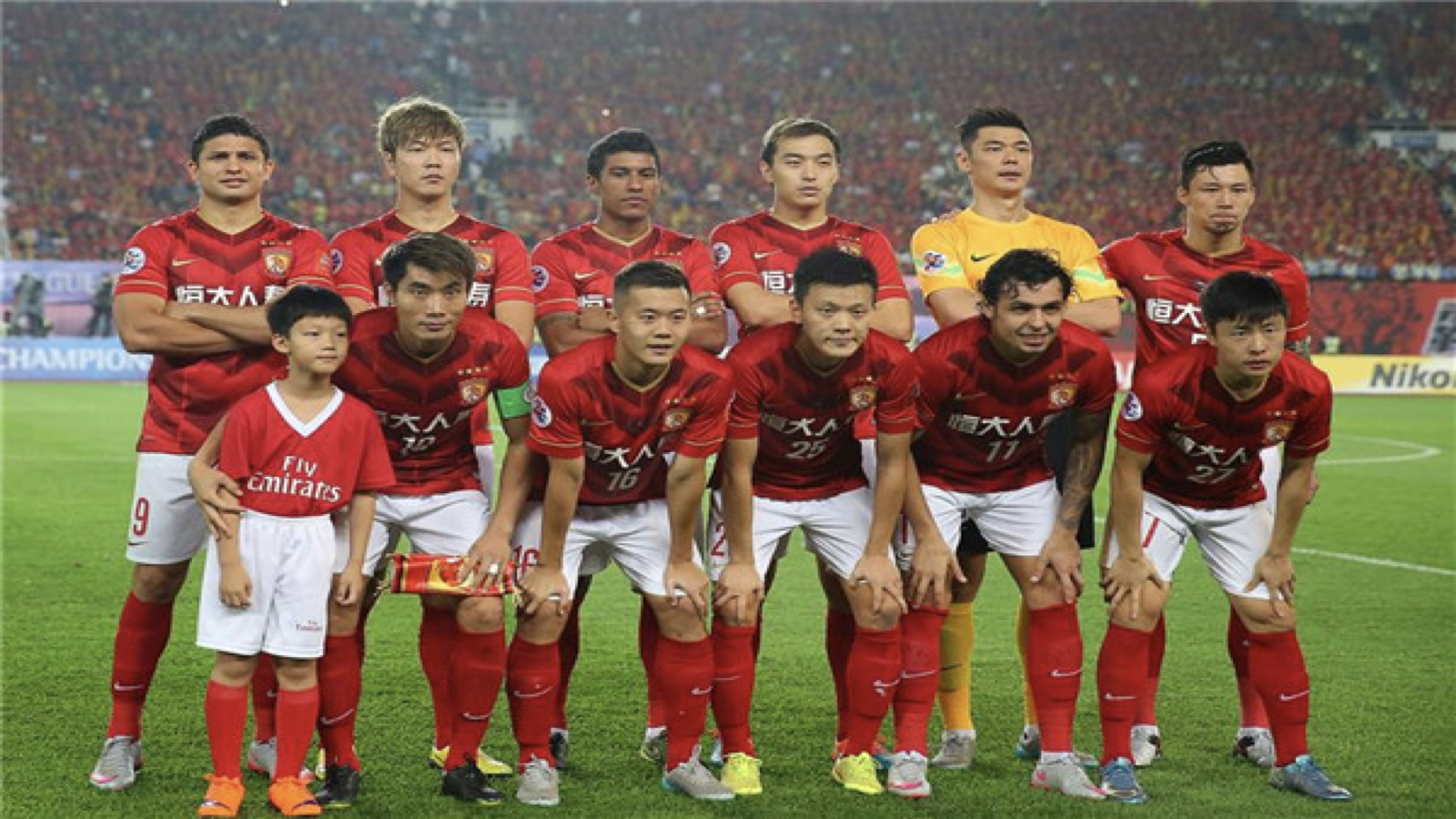 Adelaide United và đội bóng nhà giàu Trung Quốc là Guangzhou Evergrande có cùng ông chủ