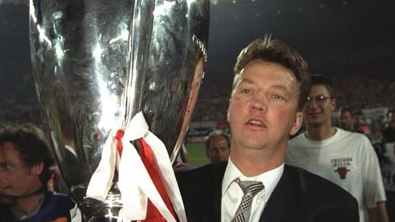 Ông có khởi đầu sự nghiệp chỉ đạo như mơ với Ajax