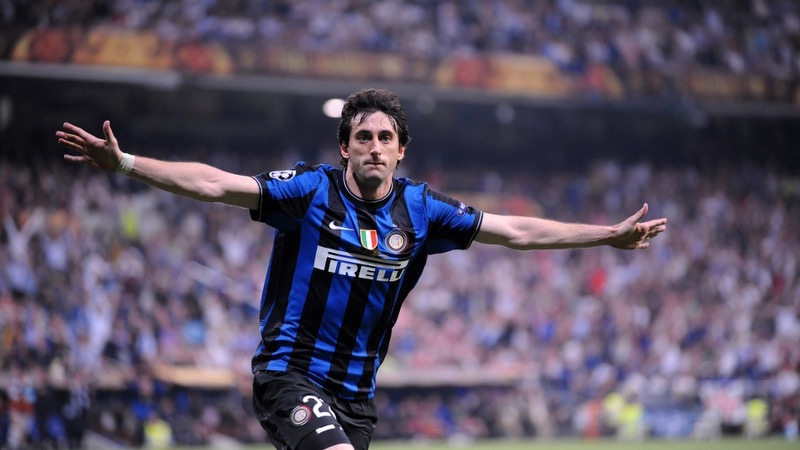 Và Milito, tiền đạo Inter Milan với cú ăn 3 thần thánh