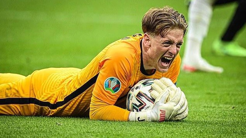 Thủ môn Jordan Pickford mang một lối chơi và tính cách đầy tinh quái