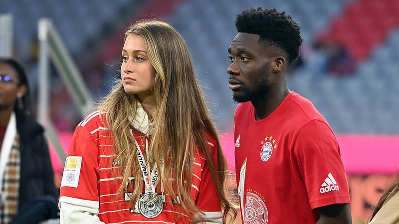 Dù cho là một cái tên thành công và từng có mối tình đẹp, nhưng cầu thủ Alphonso Davies cũng từng chia sẻ cuộc sống tẻ nhạt của mình