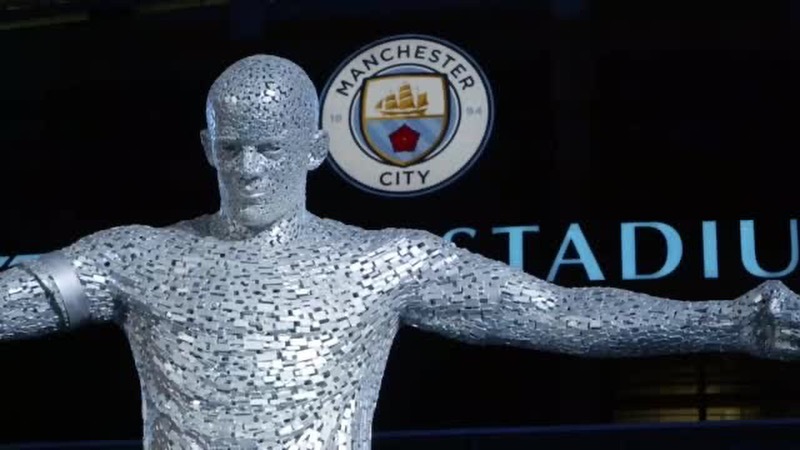 Huấn luyện viên Vincent Kompany là một huyền thoại