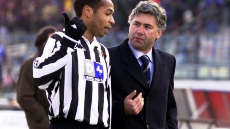 Huấn luyện viên Carlos Ancelotti cũng gặp khó khăn trong thời gian đầu sự nghiệp