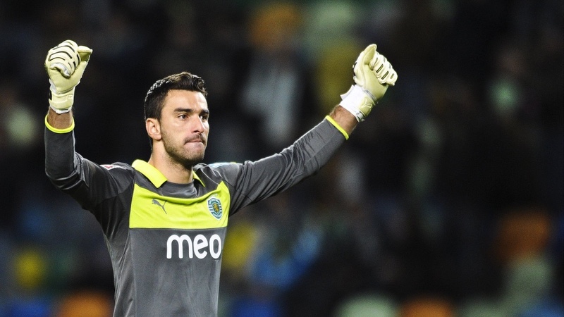 Thủ môn Rui Patricio đã giành thời gian dài chơi bóng trong nướcThủ môn Rui Patricio đã giành thời gian dài chơi bóng trong nước