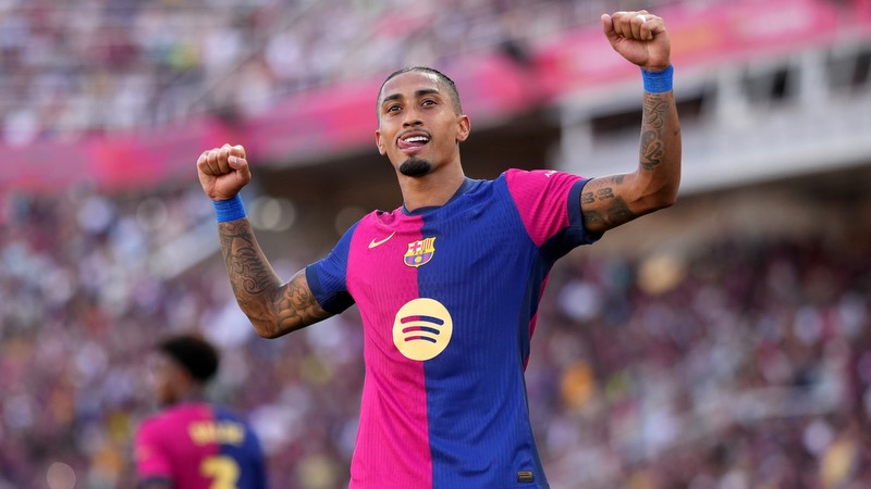 Cầu thủ Raphinha - Màn lột xác cho hy vọng của Cules