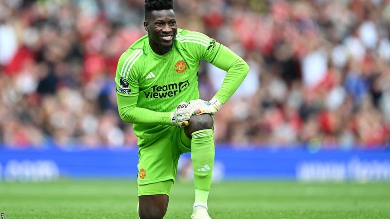 Thủ môn Andre Onana đã gắn liền với chỉ trích tại MU