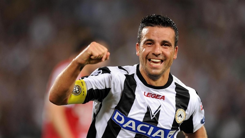 Nhưng cầu thủ Antonio Di Natale có một thứ khiến nhiều người nể phục