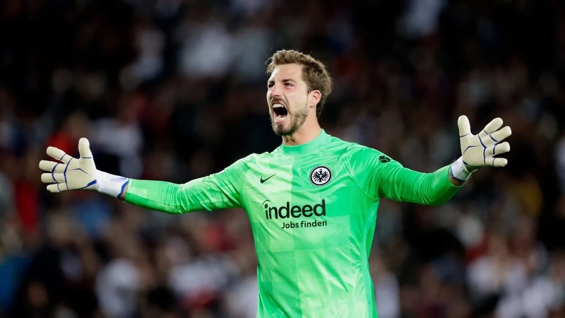Thủ môn Kevin Trapp - Thành công đủ tầm và chuyện tình cảm tai tiếng