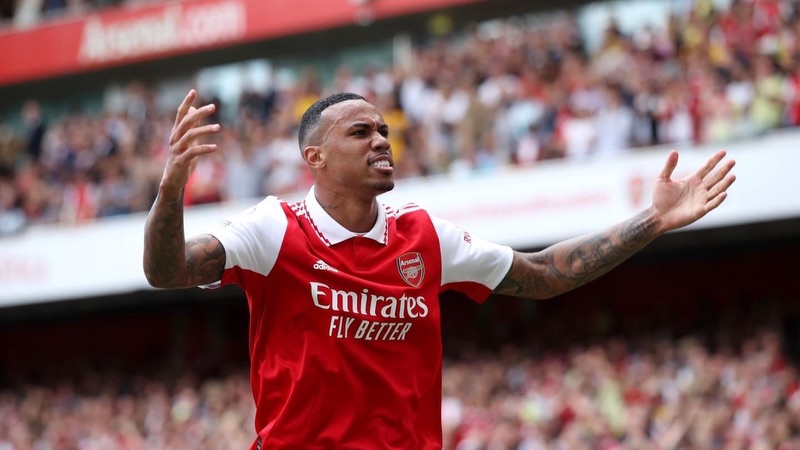 Nhưng Arsenal mới là nơi nâng tàm tài năng này