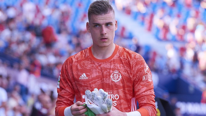 Thủ môn Andriy Lunin không có nhiều dấu ấn đầu sự nghiệp