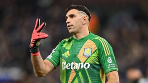Thủ môn Emiliano Martinez - Gã láu cá đáng ghét chinh phục thế giới