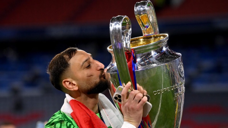 Để có được thành công thì thủ môn Gianluigi Donnarumma cũng đã đánh đổi nhiều thứ